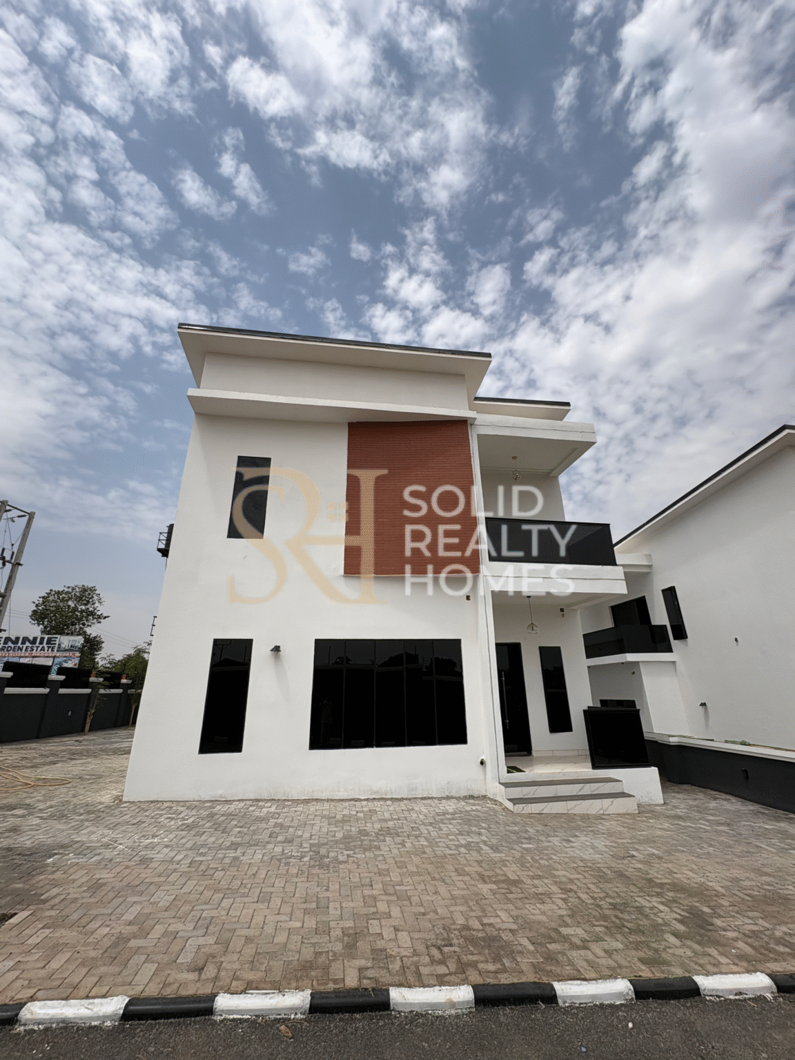 4 units of 4-Bedroom Duplexes