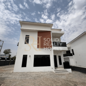 4 units of 4 bedroom duplexes